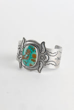 Load image into Gallery viewer, Terranova Vintage Turquoise Cuff
