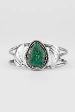 Load image into Gallery viewer, Emeralda Vintage Turquoise Cuff
