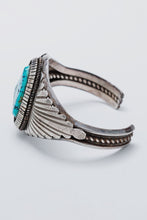 Load image into Gallery viewer, Algean Vintage Turquoise Cuff
